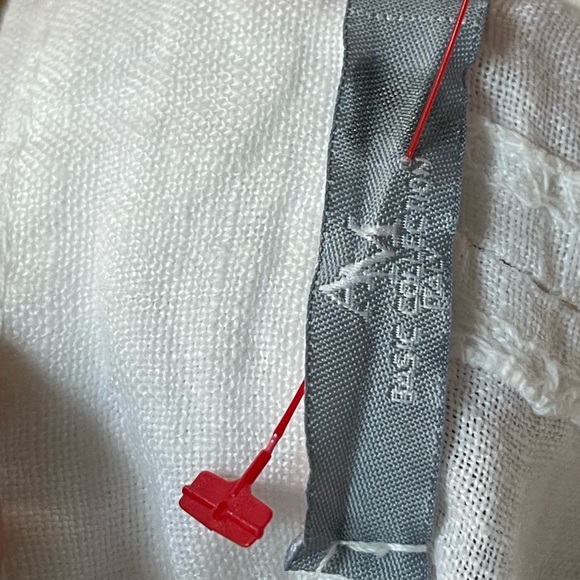 AM Preloved Linen Cold Shoulder Top | made in Italy - Picture 6 of 6